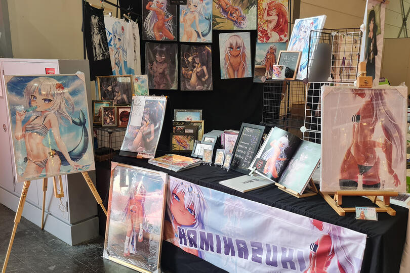 DoKomi 2024 R18 - first time beeeeg booth